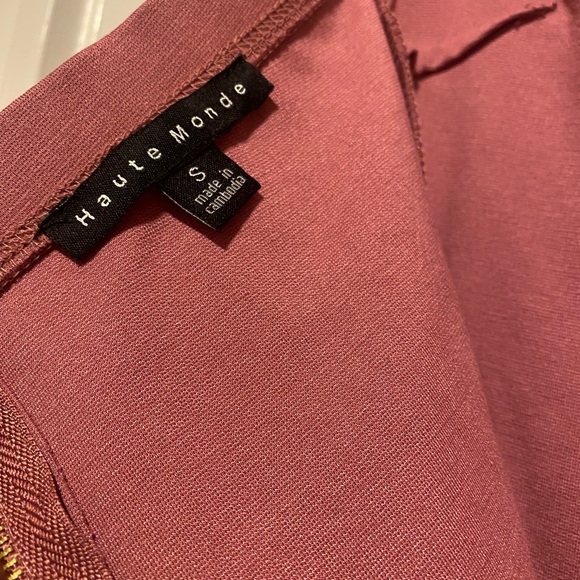 Strapless fitting flare bottom dress. Mauve. Size small - Picture 3 of 5